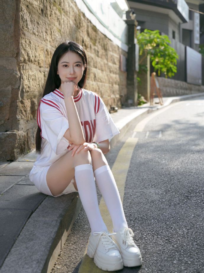 霓虹·连载精选 第8页